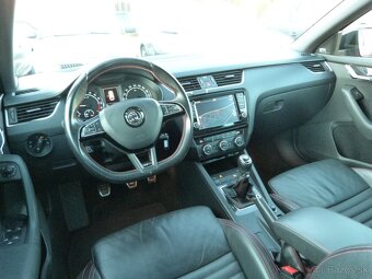 Škoda Octavia Combi 2.0 TDI DPF RS - 12