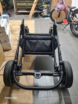 Kočiar pre dvojičky Kunert Booster - 12