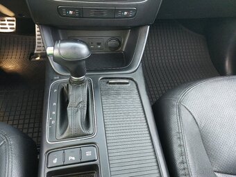 Kia Sorento 2.2 CRDi VGT 4WD LX A/T - 12