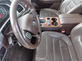 VW Touareg 3.0 tdi - 12