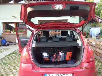 Predám Suzuki Swift 2005-1,3i - 12