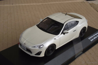 1:43 modely Japan - 12