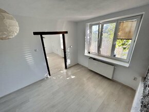 Sliač – príjemný rodinný dom so záhradou, pozemok 662 m2 - 12