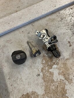 Predám zvyšné náhradné diely zo Seat Altea - 12