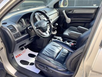 Honda CR-V Executive vybava - 12