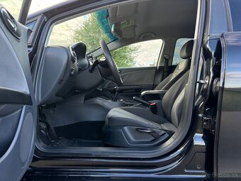 Seat Leon 1.4  63 kW benz + LPG - 12
