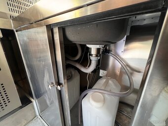 Food truck - pojazdný stánok - 12