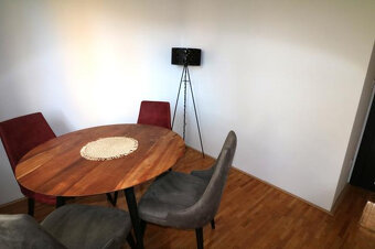 Prenájom 2 - izbového bytu Bulvár - 12