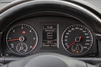 Volkswagen Touran - 12