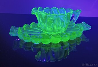 Art Deco uranové sklo mliečnik v top stave - 12