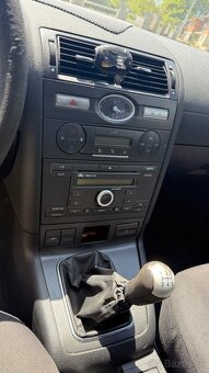 Ford Mondeo 2.0 TDCi Ghia - 12
