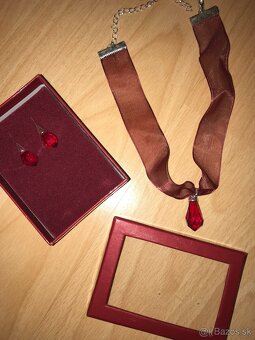 NÁUŠNICE, NÁRAMKY a NÁHRDELNÍKY - 12