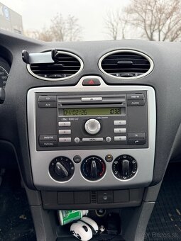 Ford FOCUS 2006 - 12