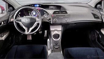 HONDA CIVIC 1.8 VTEC SPORT - 12