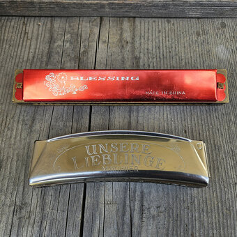 Predám dve vintage ústne harmoniky M.Hohner a Blessing - 12