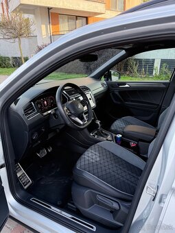 Volkswagen tiguan 2.0tis R-line 2023 - 12