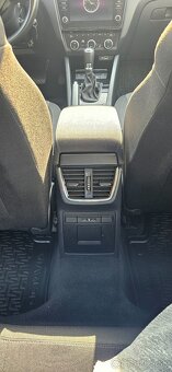 OCTAVIA 2.0TDI DSG 4x4 STYLE/LED/ACC/1.majitel/TOP - 12