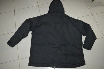 predam - velmi kvalitna zimna bunda Fjallraven - 12