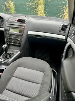 Škoda Octavia 2 1.9 TDi 77kw - 12