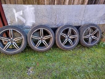 Elektróny Motec - 12