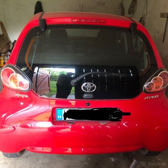 Toyota Aygo 1,0 5D . - 12