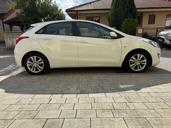 Hyundai i30 1.4i MPI DOHC CVVT Family - 12