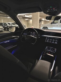 AUDI E-TRON 55 QUATTRO DPH ZÁRUKA - 12