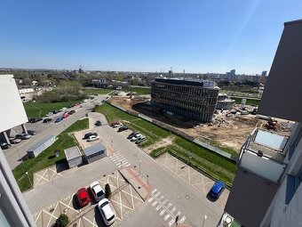 1 izb. byt s parkovacím státím, JURSKÁ ul. - 12