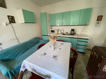 Na predaj - Rodinný dom- s pozemkom 739m² - 12