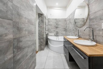 Štúrová - Košice -JUH,lukratívny 3 izbový byt 93 m2.Centrum - 12