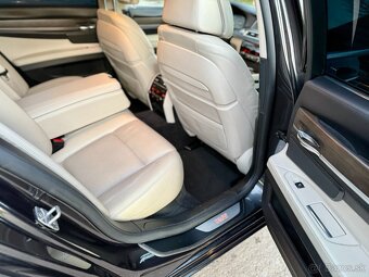 BMW Rad 7 750D xDrive Individual - 12