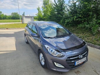 HYUNDAI I30 combi - 12