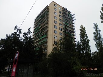 Prenajmem ihneď nezariadený velký 1.-izbový byt v Komárne - 12