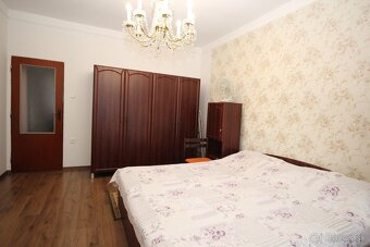 Nádherný dvôjgeneračný rodinný dom na predaj - 12