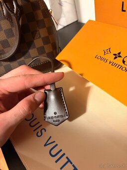 Louis Vuitton kabelka hnedá - 12
