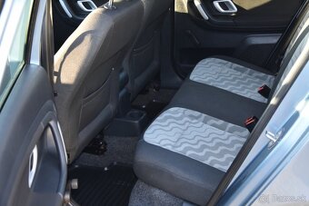 Škoda Fabia Combi 1.4 16V Ambiente - 12