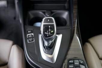 328- Bmw, 225, 2014, nafta, 2.0 d Aut. High Executive,160kw - 12