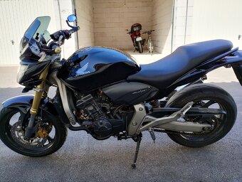 Honda Hornet 600 - 12