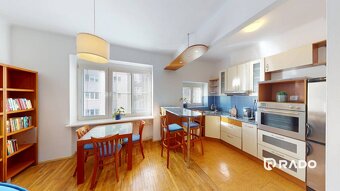 RentHub | Staré Mesto - 2i byt s charizmou | vysoké stropy | - 12