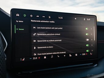 Škoda Octavia Combi VRS 195kW DSG Webasto, Virtual Cockpit - 12