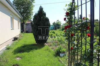 Rezervované4-izbový rodinný dom s bazénom a krásnou... - 12