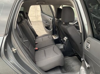 PEUGEOT 308 SW 1.6 HDI CONFORT PACK SR - 12