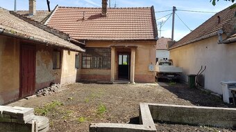 Rodinný dom v Nových Zámkoch, na ul. Svornosti 9 - 12