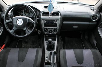 Subaru Impreza 2.0 WRX - 12