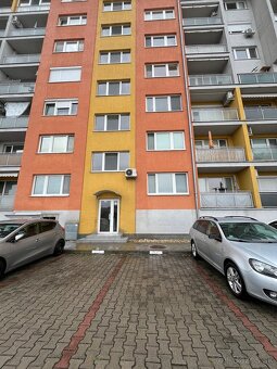 Slnecny 2-izbovy byt s parkovacim miestom - 12