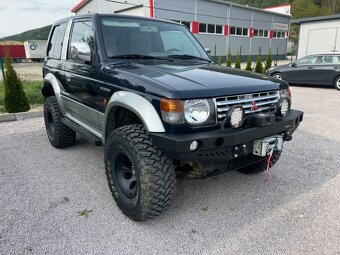 Mitsubishi Pajero 3.5 GLS A/T AB A/C LED - 12
