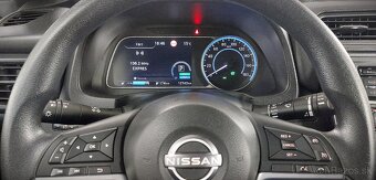 Nissan Leaf 40 kWh, 100% el. auto, 12742 km v záruke, DPH - 12