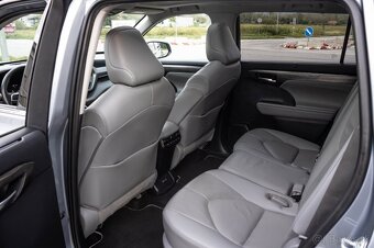 Toyota Highlander 2.5 Hybrid Dynamic Force Executive AWD - 12