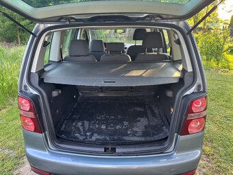 Volkswagen Touran 1.9 TDI, 7 Miestny - 12