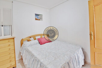 Apartmán 4+kk s bazénom a terasou Torrevieja-Španielsko - 12